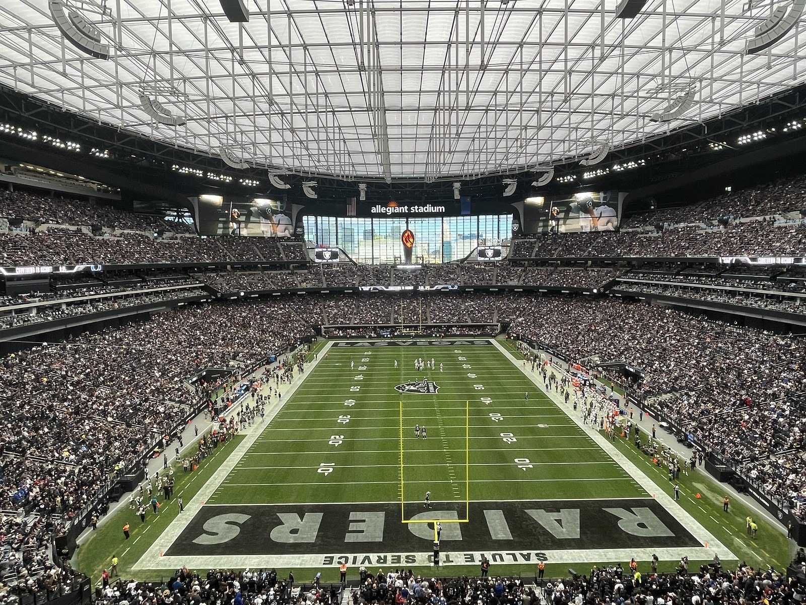 Las Vegas Raiders vs Los Angeles Chargers